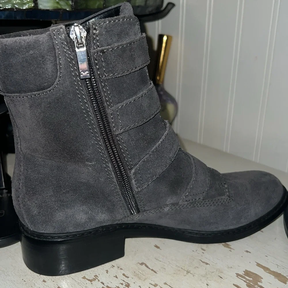 NWT Marc Fisher LTD Diante Booties Grey Suede. 7.5 buckle